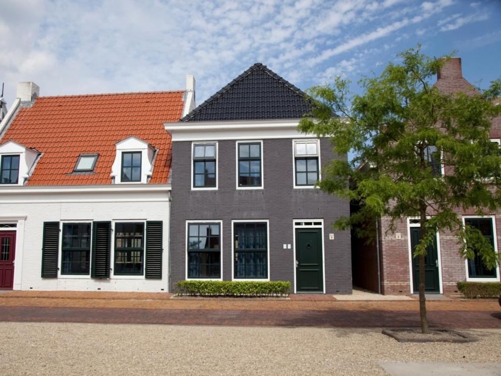 Luxury 4-Person Residence In The Holiday Park Landal Esonstad Anjum 객실 사진