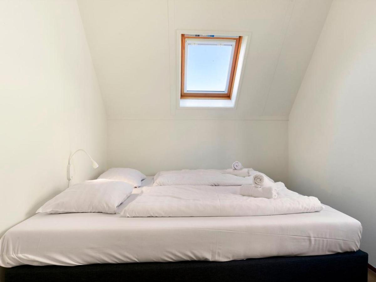 Luxury 4-Person Residence In The Holiday Park Landal Esonstad Anjum 외부 사진